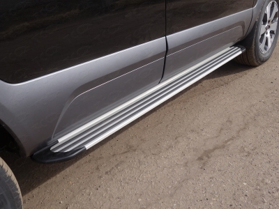 Пороги алюминиевые Slim Line Silver ТСС для Cadillac Escalade 2015-2021